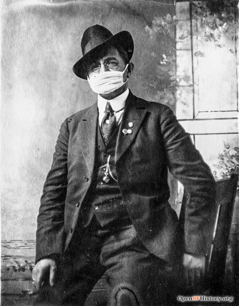 Photo of man from 1918-19 flu wearing a mask