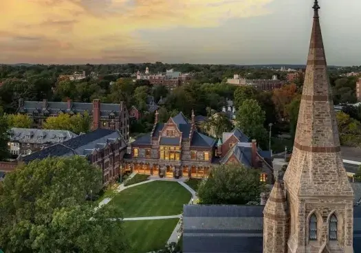 Personalized Undergraduate Fall Campus Tour