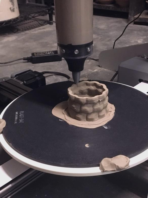 3D clay printer makes a clay vessel