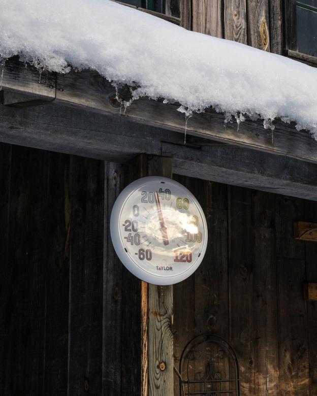 Outdoor thermometer