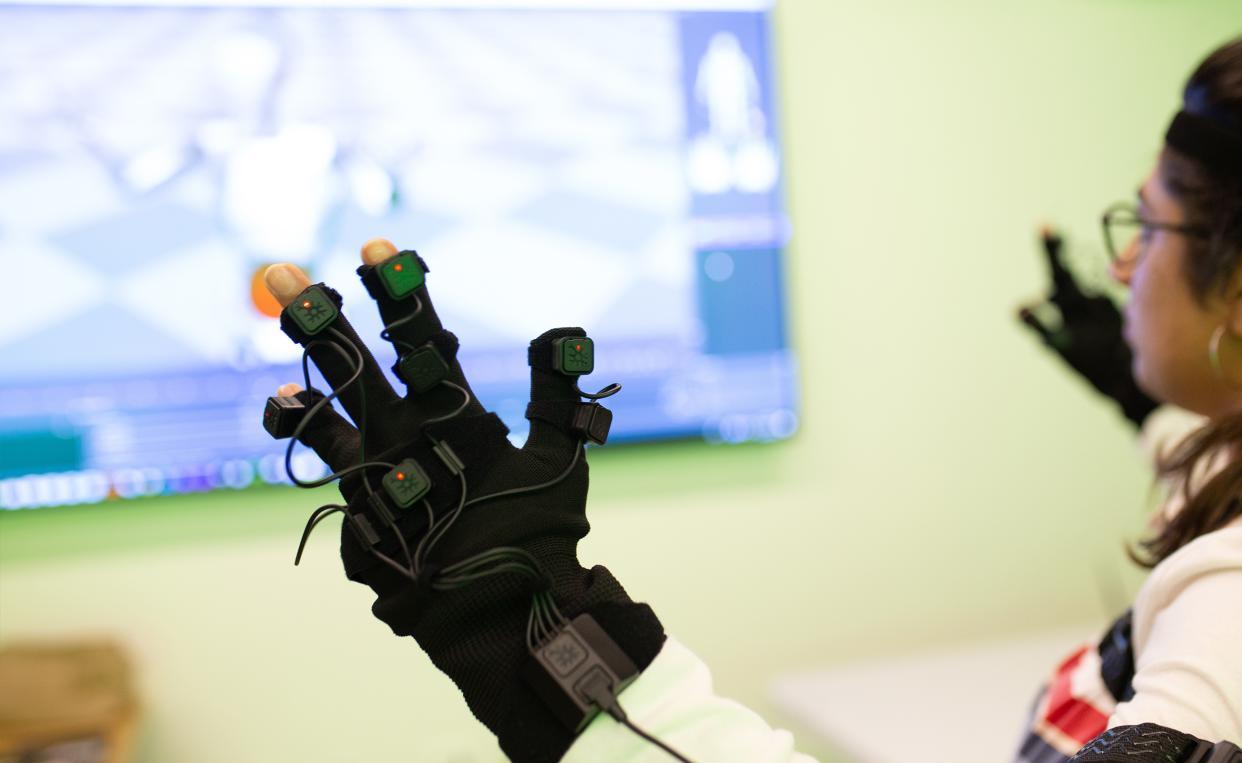 student trying out vfx equipment