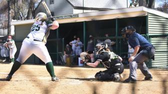 ilana-zack-catching-in-a-game