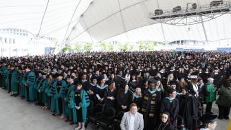 Crowd shot of Lesley commmencement 2024.