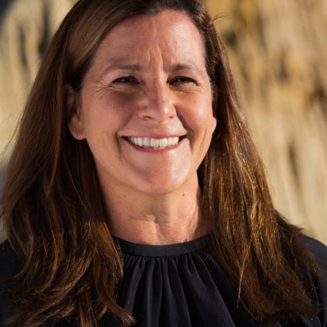 Headshot of faculty Christina Burress