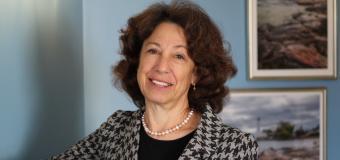 Janet Steinmayer headshot