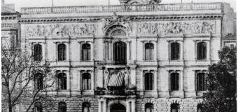 A black and white image of the three or four story Mosse Palais.