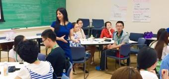 Amy Gooden teaching a class