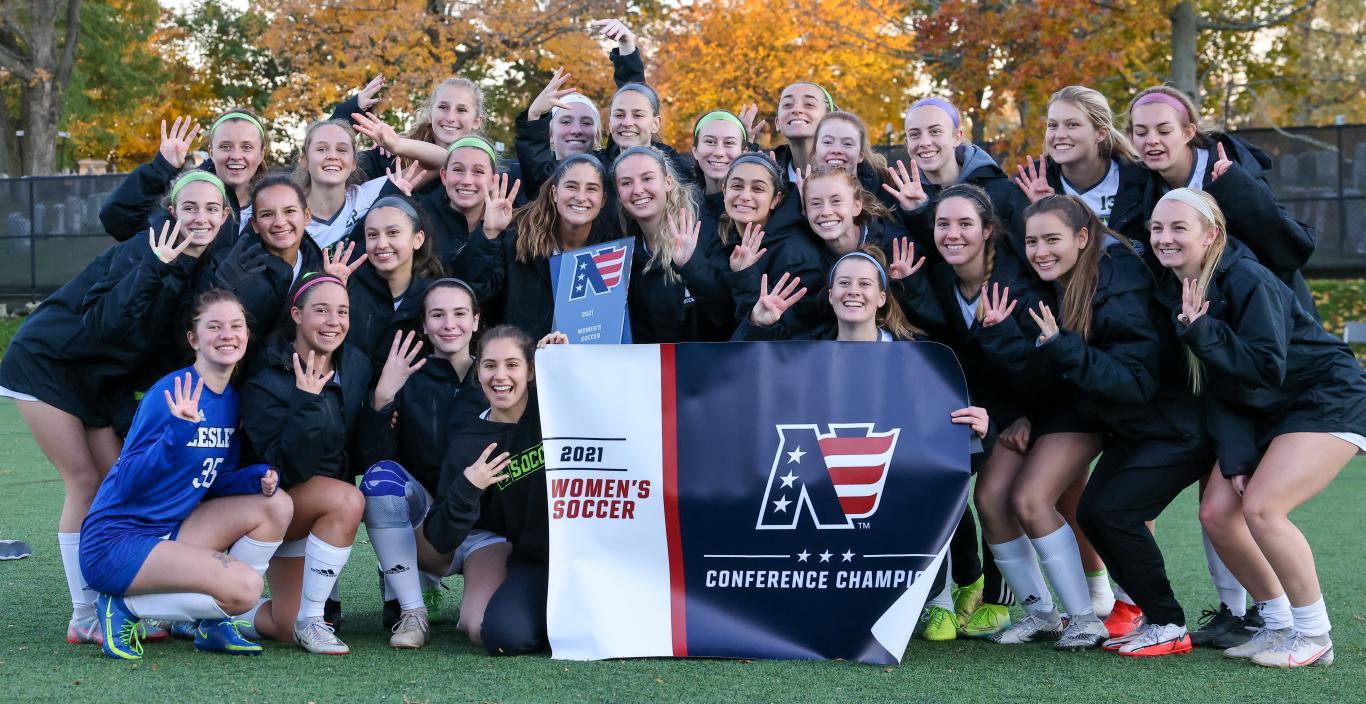 women's soccer champs team photo